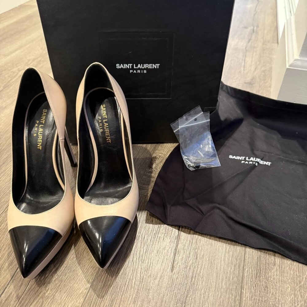 Saint Laurent Janis Black and Cream Platform Pumps – Size 38 – With Box